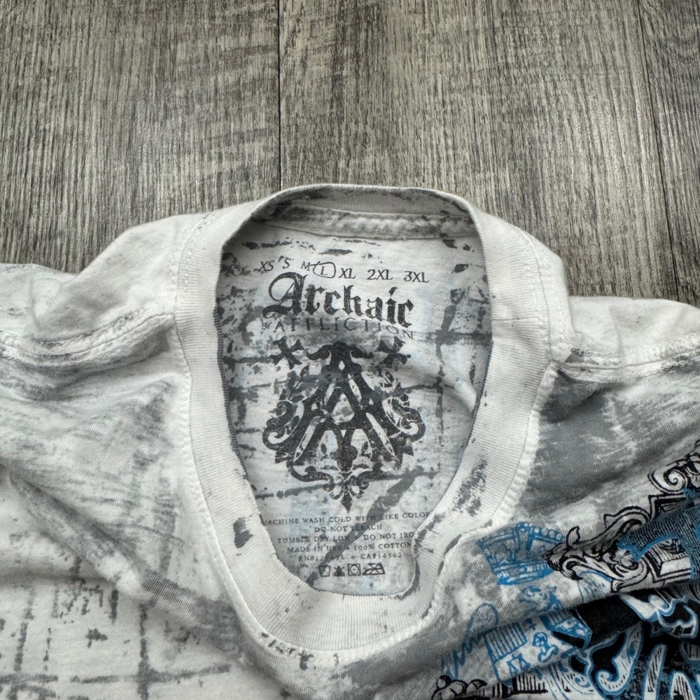 Archaic by Affliction T-Shirt Gothic Cross Graphic Y2K Grunge MMA Tee - Picture 4 of 4